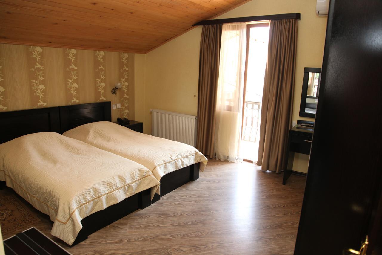 Hotel Obola Samtredia Экстерьер фото