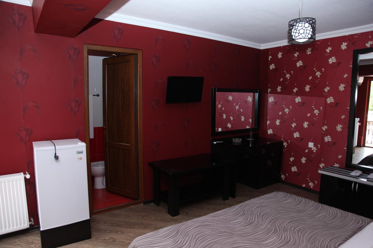Hotel Obola Samtredia Экстерьер фото