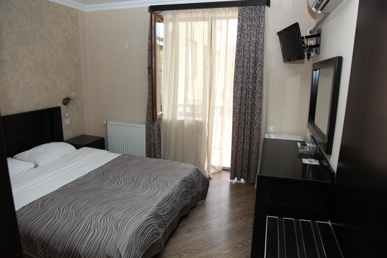 Hotel Obola Samtredia Экстерьер фото