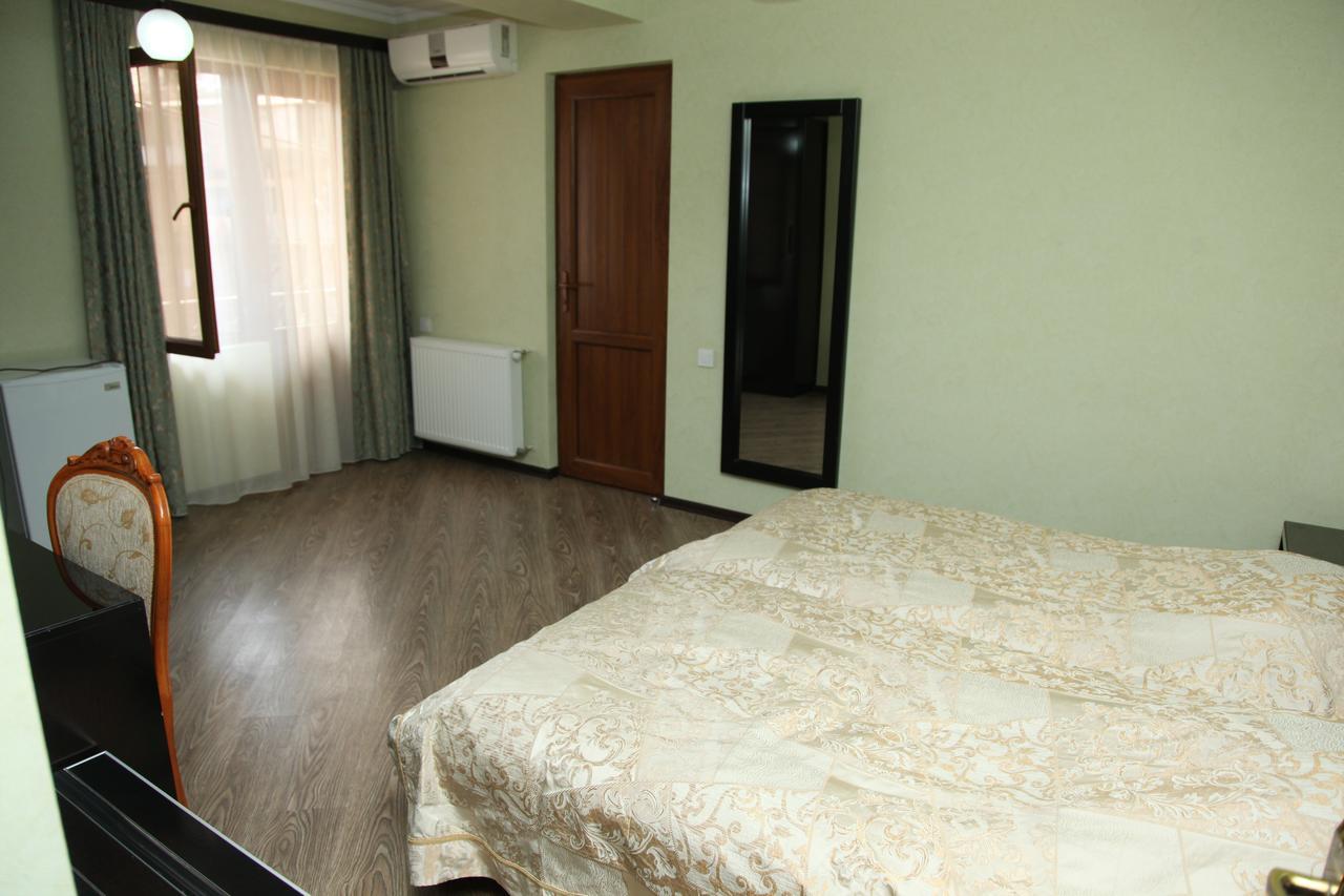 Hotel Obola Samtredia Экстерьер фото